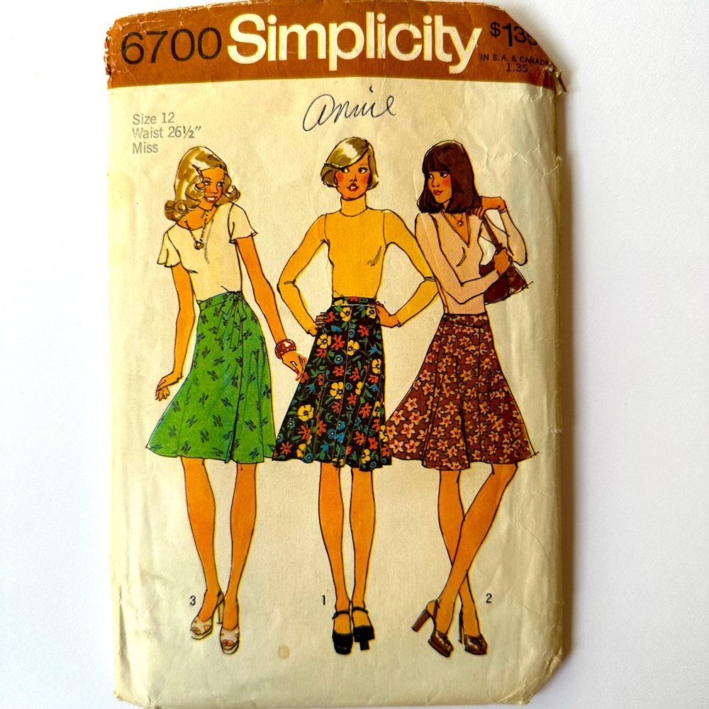Simplicity 6700 70s wrap skirt sewing pattern